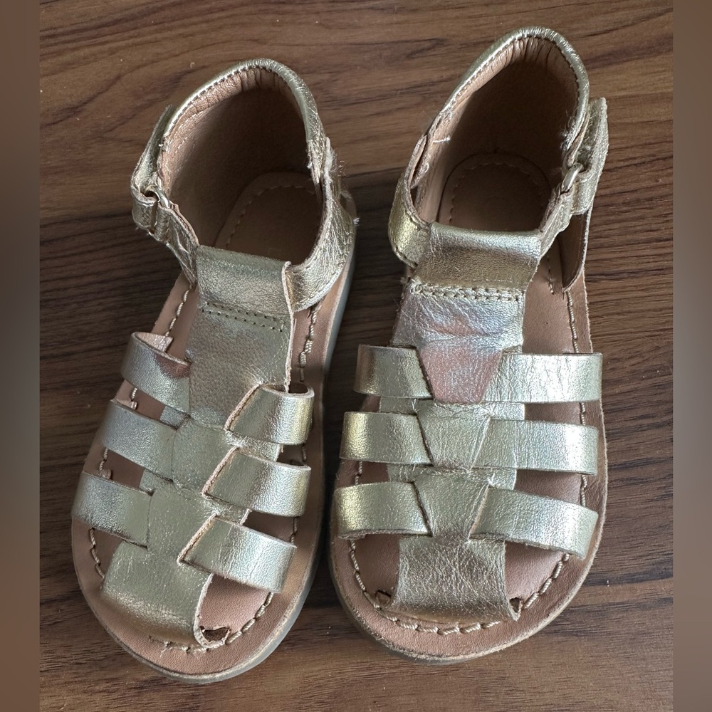 French Designer Gold Leather Kids Sandals, size 25 EU/ 8.5 US